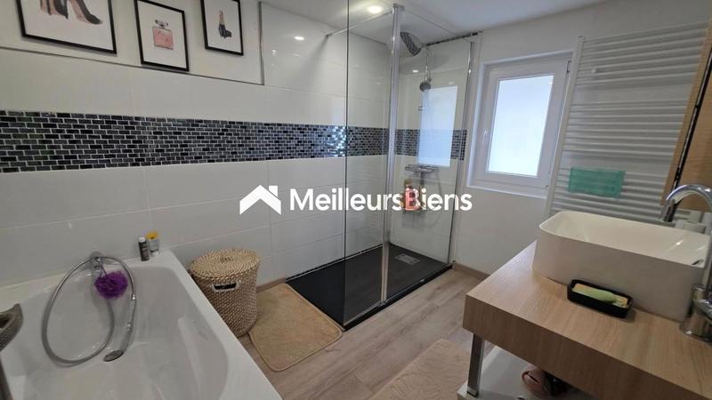 Maison - 150 m² - 4 pièces