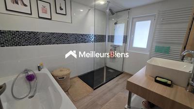 Maison - 150 m² - 4 pièces