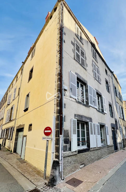 Maison ancienne - 134 m² - 7 pièces