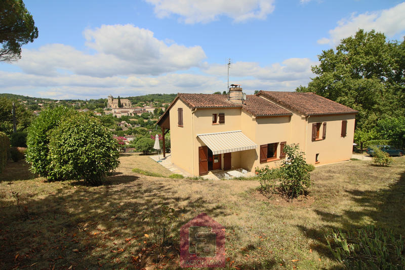 Maison - 150 m² - 5 pièces