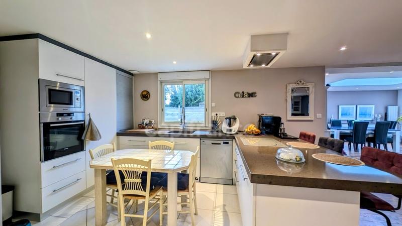 Maison - 150 m² - 6 pièces