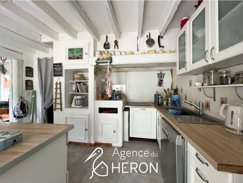 Maison - 304 m² - 10 pièces