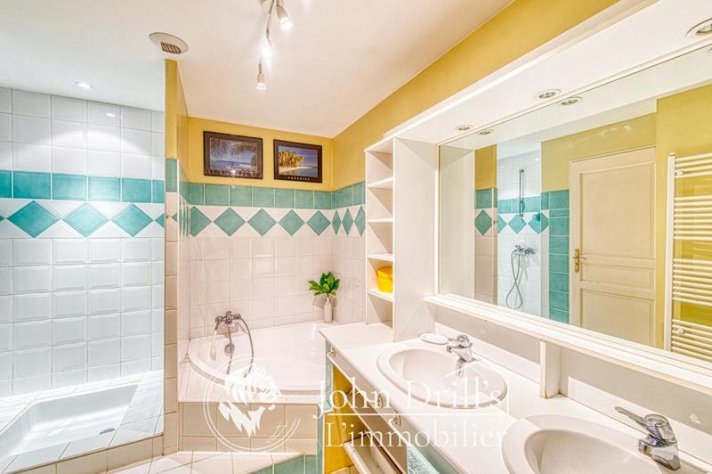 Maison - 167 m² - 5 pièces