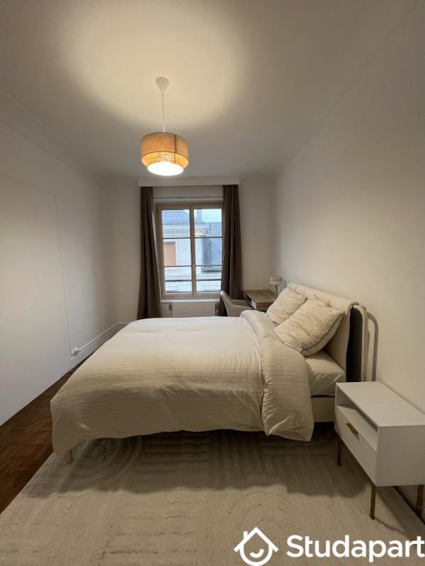 Chambre - 12 m² - 1 pièce