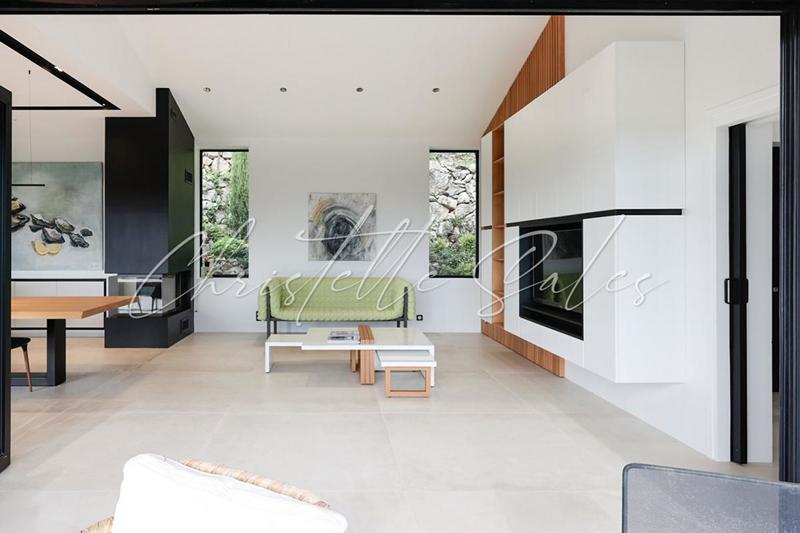 Villa - 400 m² - 10 pièces