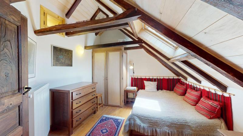 Maison - 305 m² - 10 pièces