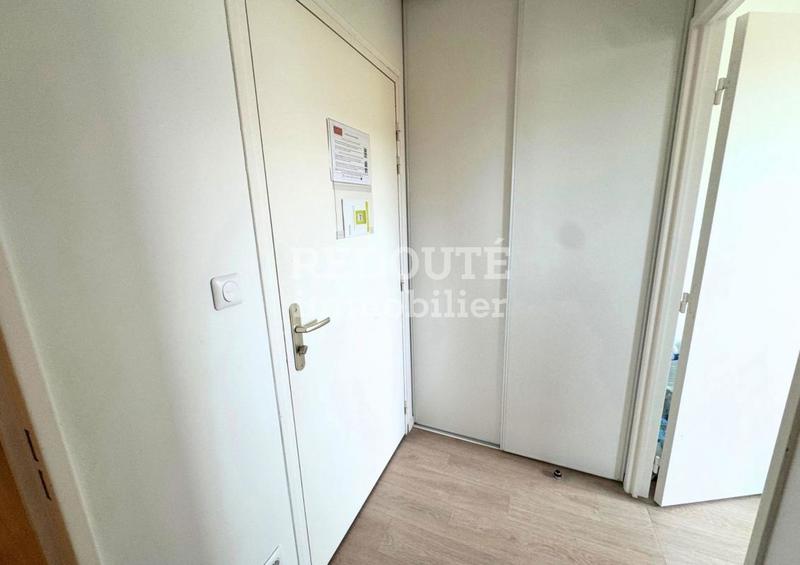Studio - 28 m² - 1 pièce
