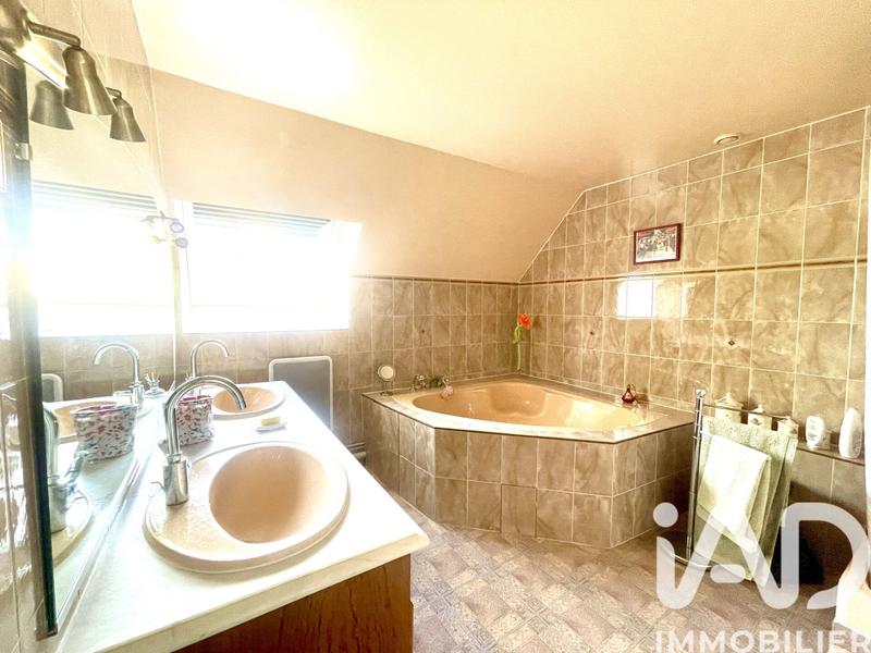 Maison - 145 m² - 6 pièces