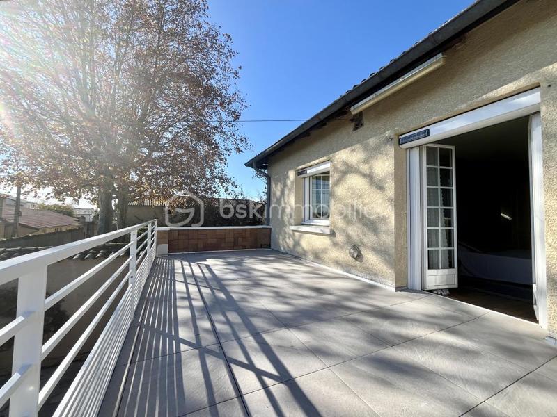 Maison - 201 m² - 7 pièces