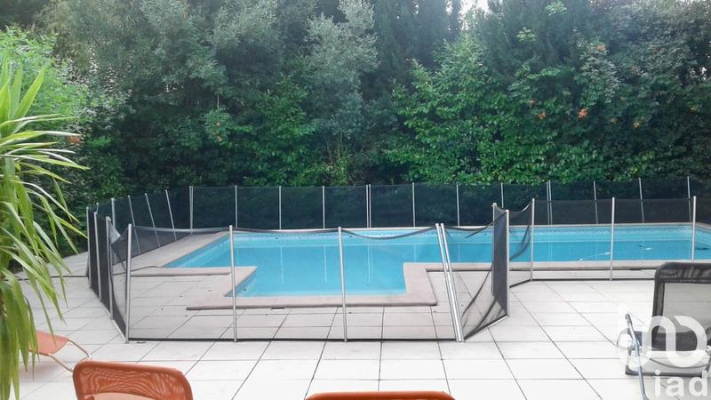 Maison - 260 m² - 9 pièces