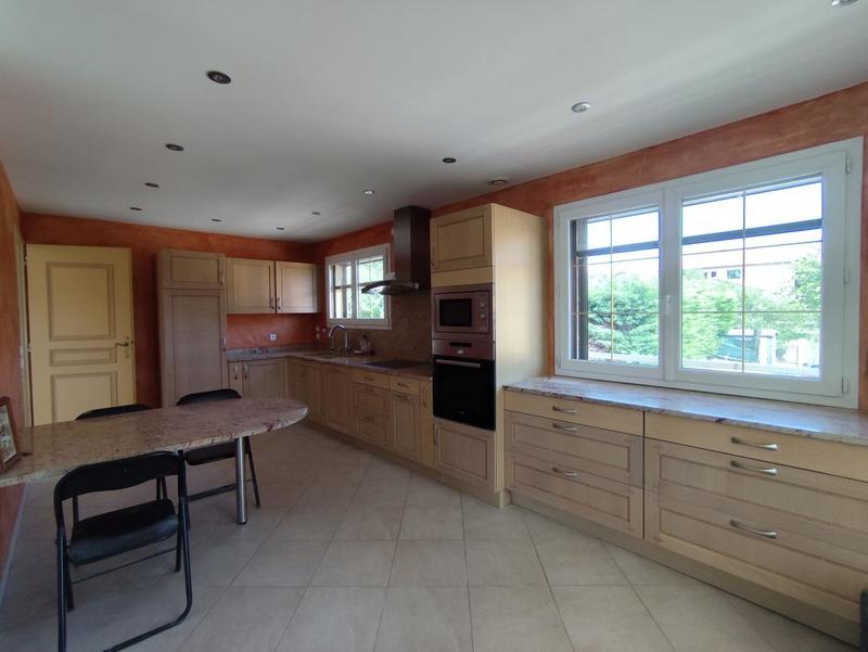 Maison - 122 m² - 4 pièces