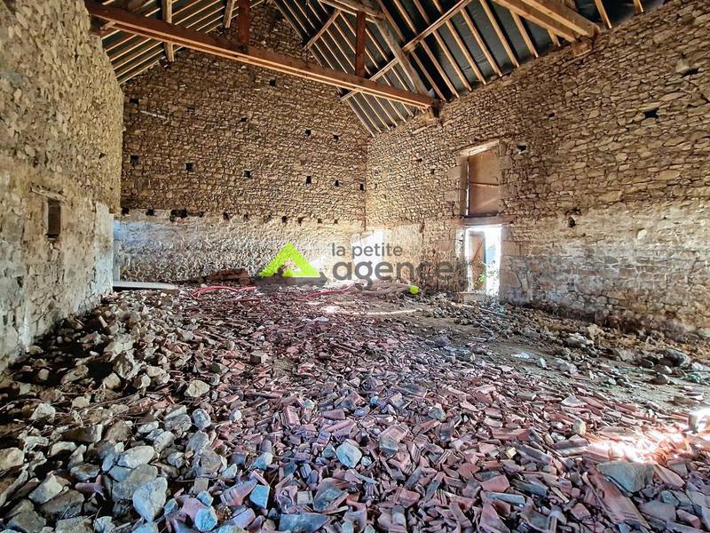 Maison - 200 m² - 2 pièces