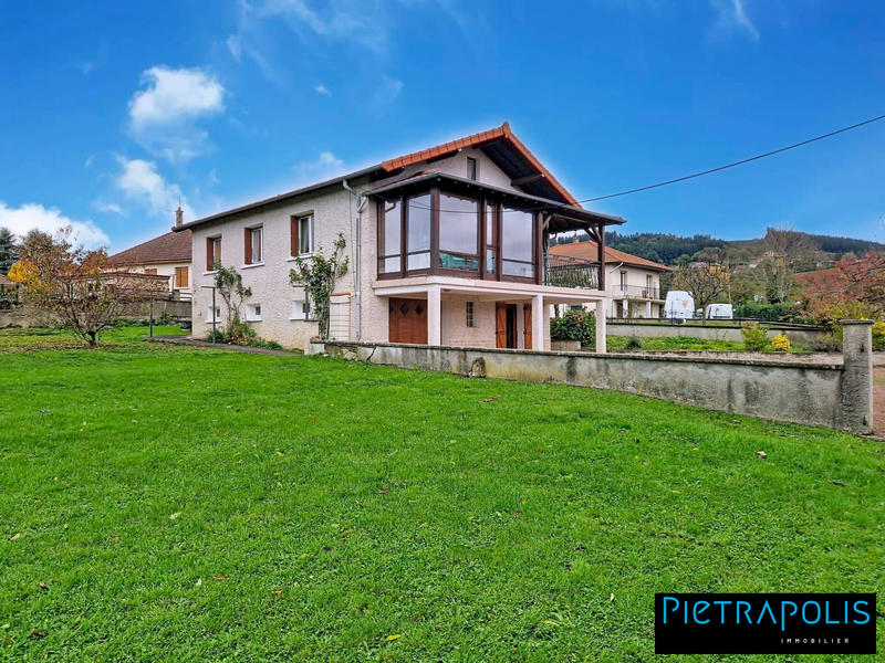 Maison - 102 m² - 5 pièces