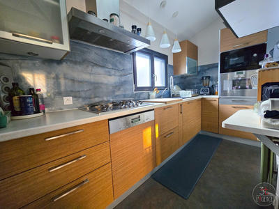 Appartement - 84 m² - 4 pièces