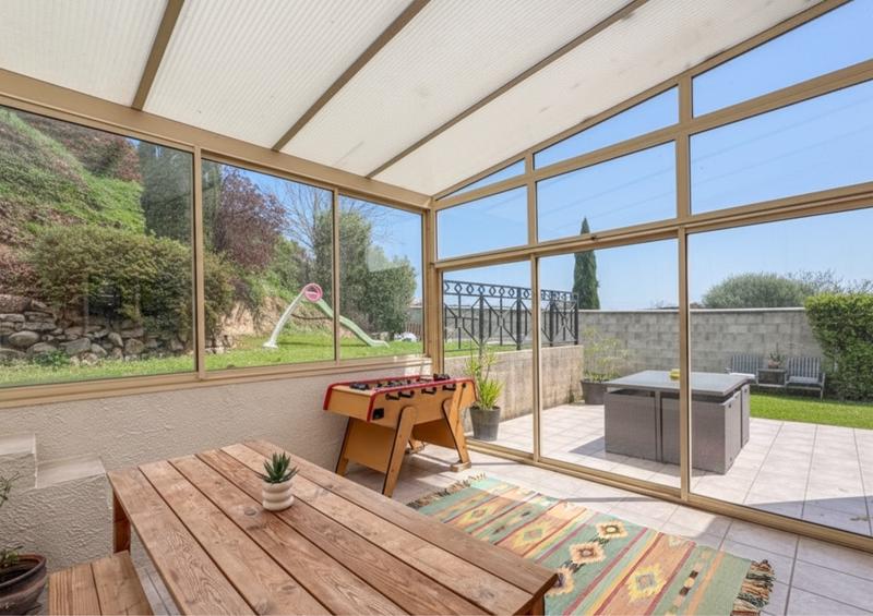 Maison - 104 m² - 4 pièces