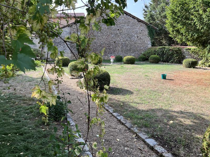 Maison ancienne - 188 m² - 6 pièces