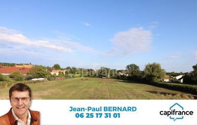 Terrain constructible - 8 100 m²