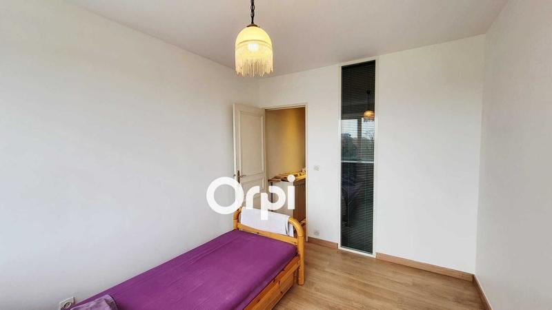 Appartement - 100 m² - 5 pièces