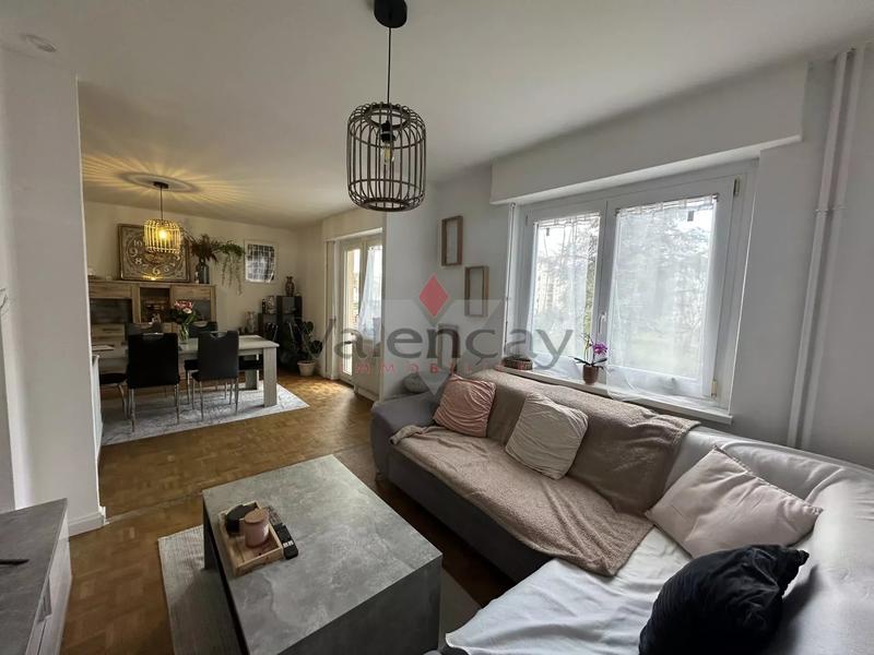 Appartement - 70 m² - 4 pièces