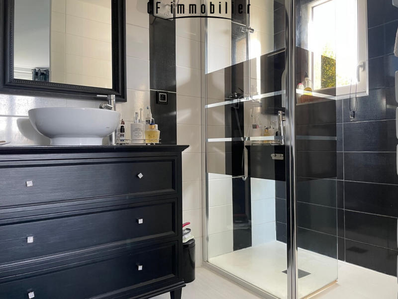 Maison - 145 m² - 5 pièces