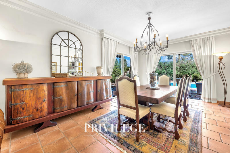 Villa - 170 m² - 7 pièces