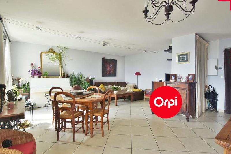 Appartement - 92 m² - 4 pièces