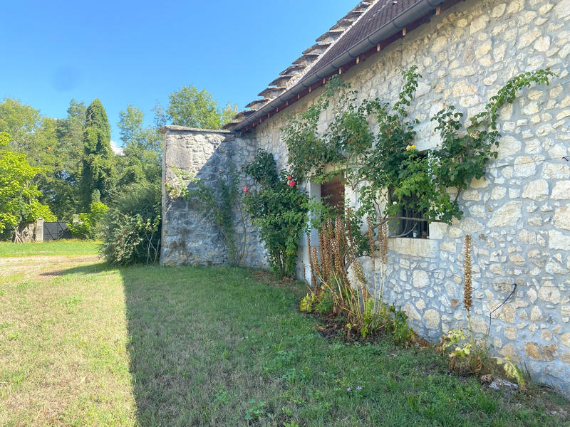 Château - 398 m² - 14 pièces