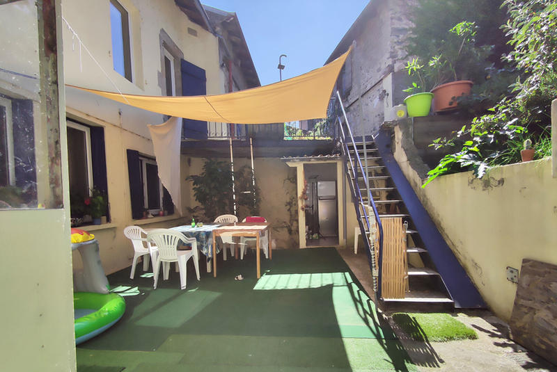 Maison - 473 m² - 21 pièces