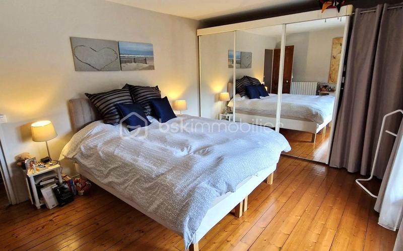 Maison en pierre - 210 m² - 7 pièces