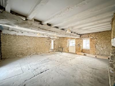 Maison en pierre - 105 m² - 4 pièces