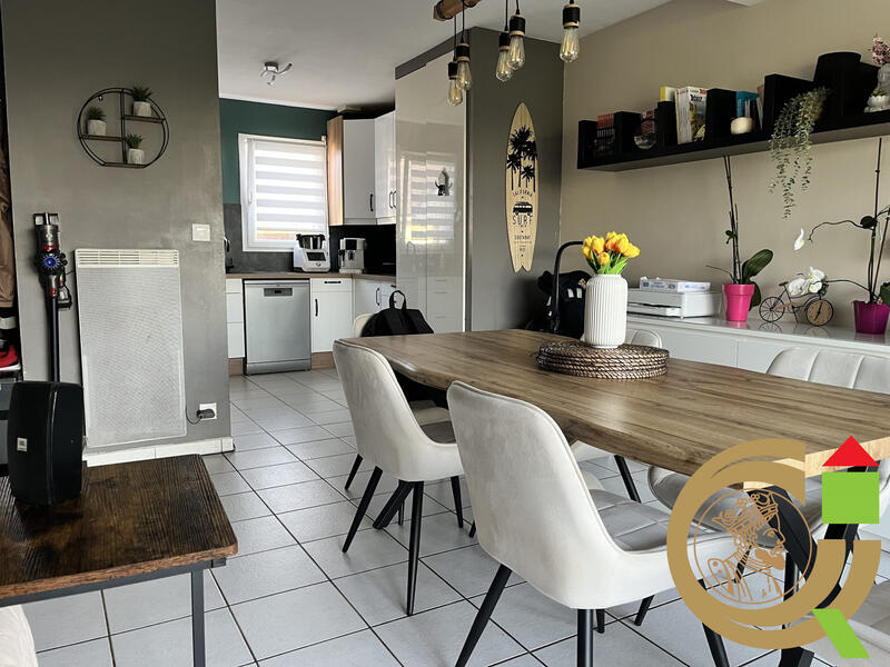 Maison - 76 m² - 4 pièces