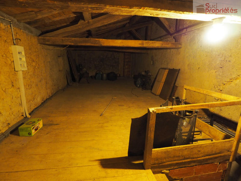 Maison - 284 m² - 9 pièces