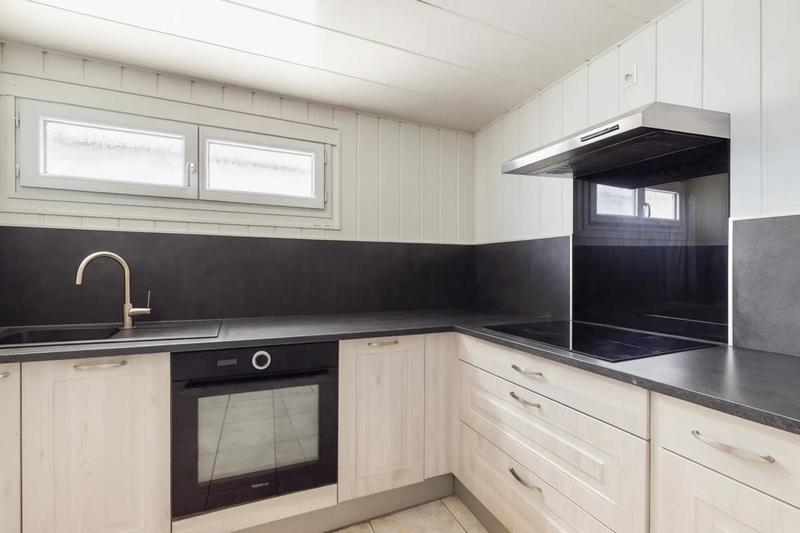 Maison - 290 m² - 9 pièces