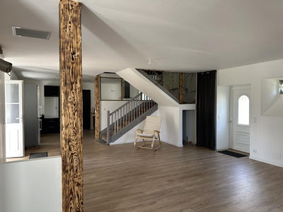 Maison - 205 m² - 5 pièces