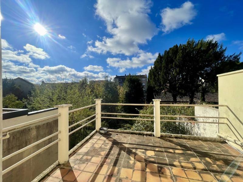 Maison - 195 m² - 8 pièces