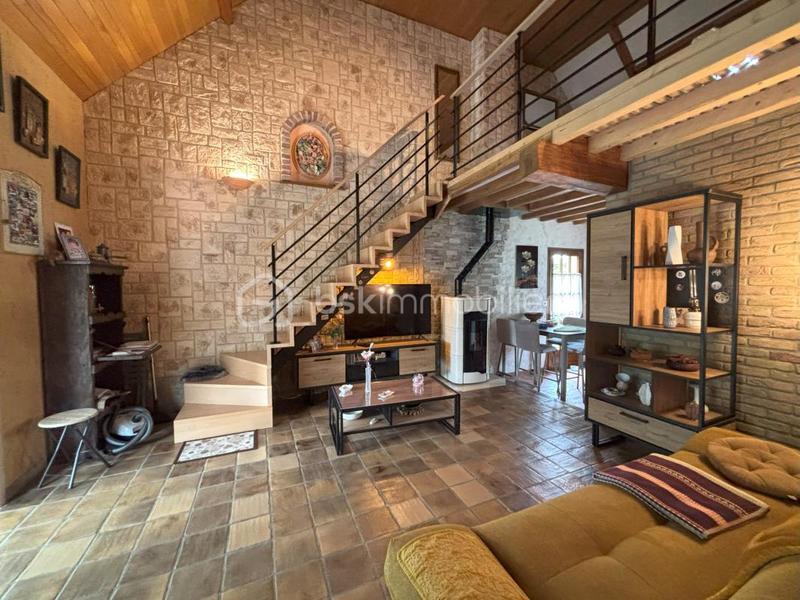 Maison - 120 m² - 6 pièces