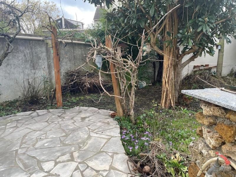 Maison - 230 m² - 8 pièces