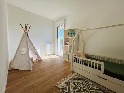 Appartement - 85 m² - 4 pièces