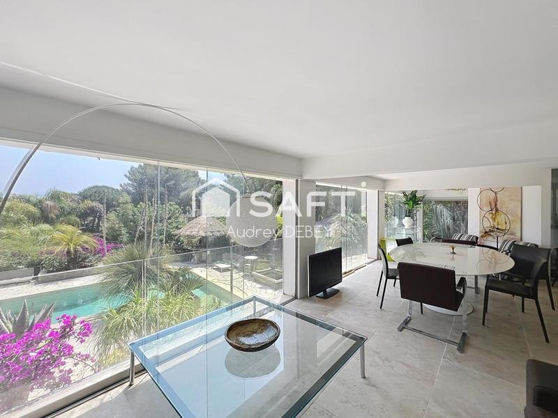 Villa - 398 m² - 8 pièces