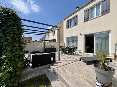Maison - 125 m² - 7 pièces