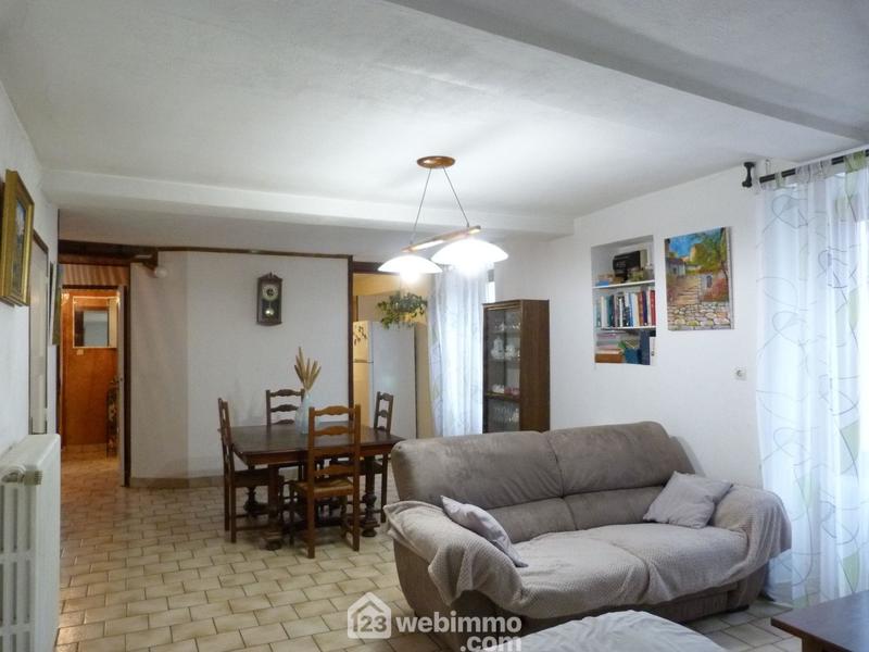 Maison - 248 m² - 11 pièces