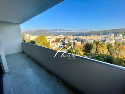 Appartement - 74 m² - 4 pièces