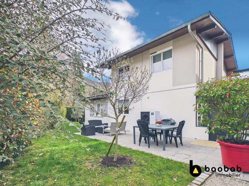 Maison - 111 m² - 5 pièces