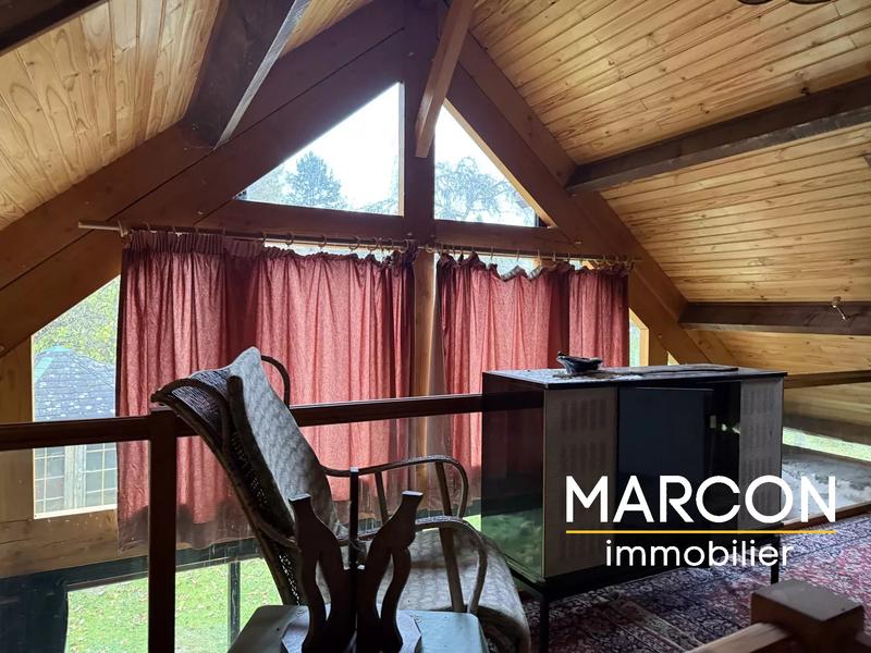Maison - 138 m² - 9 pièces