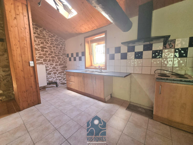 Propriété - 250 m² - 8 pièces