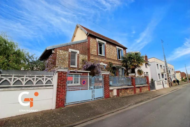 Maison - 100 m² - 5 pièces