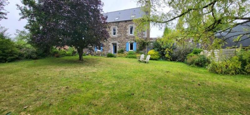 Maison - 310 m² - 6 pièces