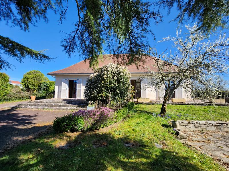 Maison - 99 m² - 5 pièces