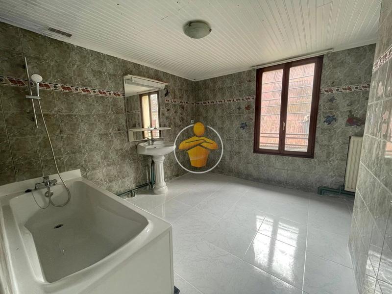 Maison - 135 m² - 6 pièces