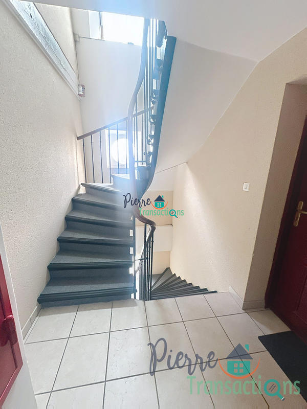 Appartement - 83 m² - 4 pièces